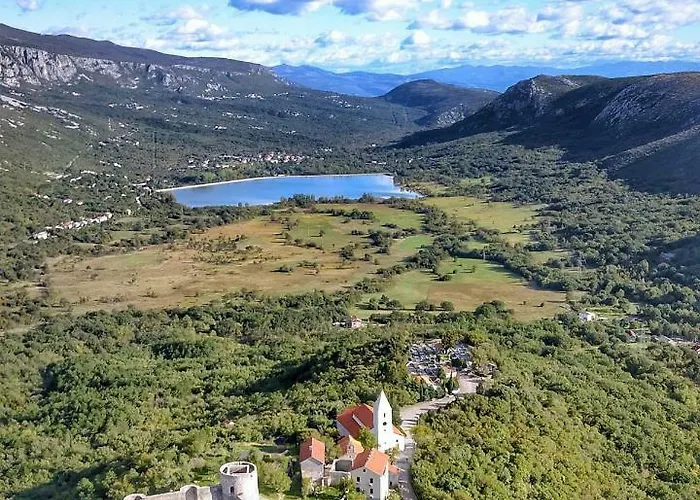 House Paola アパート *